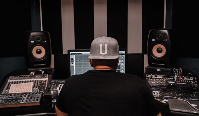 PRODUCERS, WRITERS & MUSICIANS